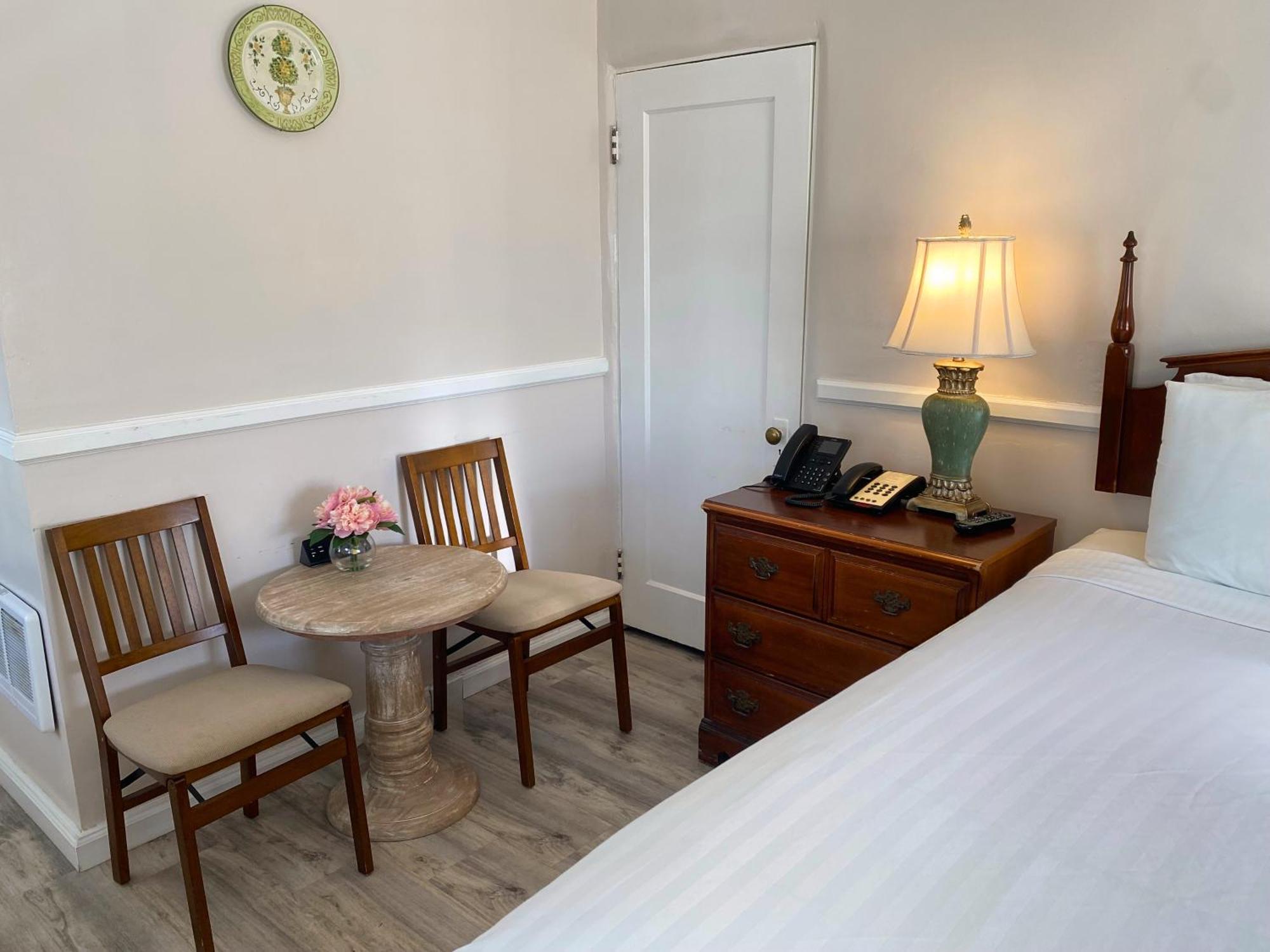 Carmel Green Lantern Inn 외부 사진