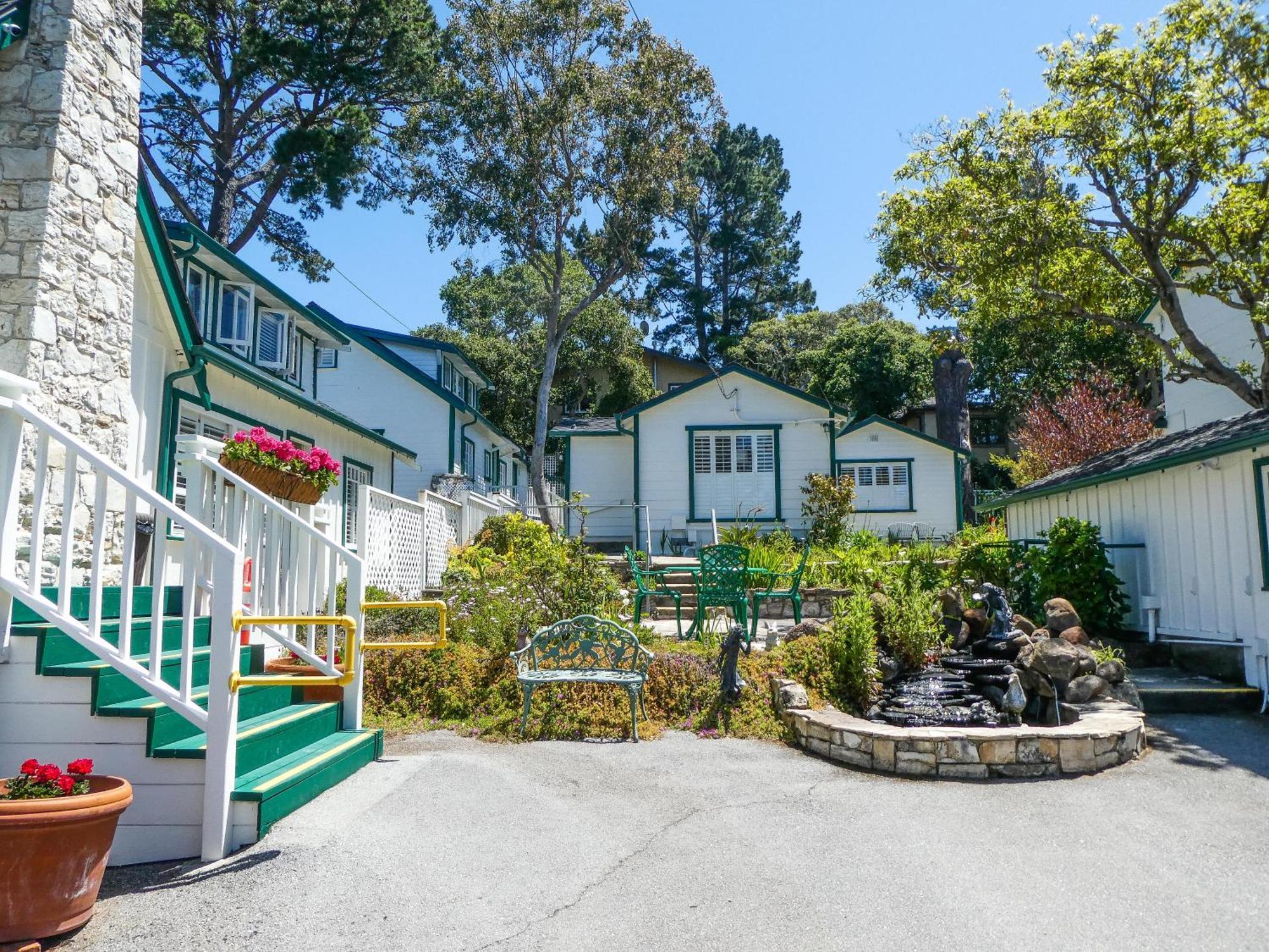 Carmel Green Lantern Inn 외부 사진